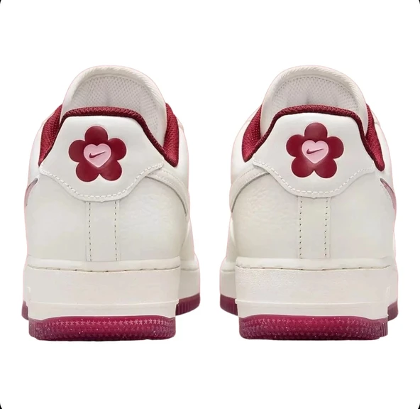 Nike Air Force 1 Valentine’s Day - Resim 6