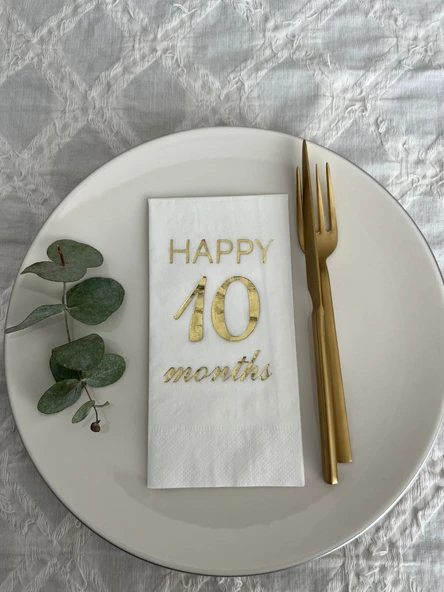 Gold Yaldızlı Beyaz Happy 10 Yaş Months Garson Katlama Peçete 16 Adet ürün görseli