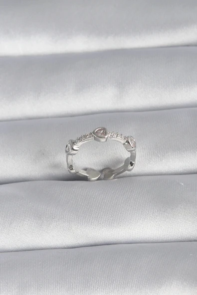 CEYLAN ADAM Pirinç Gümüş Renk Kalp Model Zirkon Taş Detay Kadın Yüzük ürün görseli 1