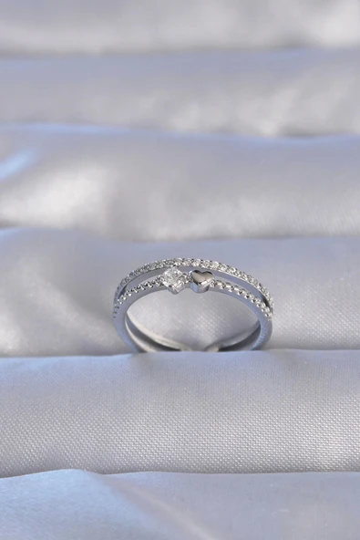 CEYLAN ADAM Pirinç Gümüş Renk Zirkon Taşlı Kalpli Su Yolu Model Ayarlanabilir Yüzük ürün görseli 1