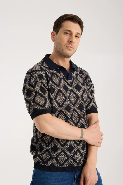 Erkek Polo Yaka Geometrik Desenli Kısa Kollu Triko Tişört - Lacivert Bej - Resim 3