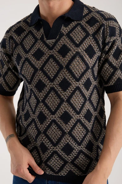 Erkek Polo Yaka Geometrik Desenli Kısa Kollu Triko Tişört - Lacivert Bej ürün görseli