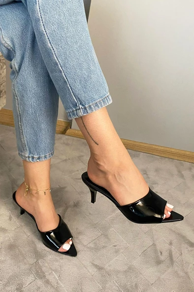 Kadın Moris Siyah Rugan 7 cm  İnce Topuklu Sivri Burun Terlik - 5