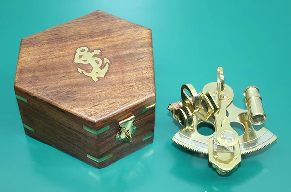 Ahşap Kutulu Pirinç Sekstant