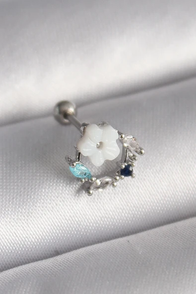 CEYLAN ADAM 316L Çelik Gümüş Renk Zirkon Taş Detay Beyaz Çiçek Model Tragus Piercing ürün görseli 1
