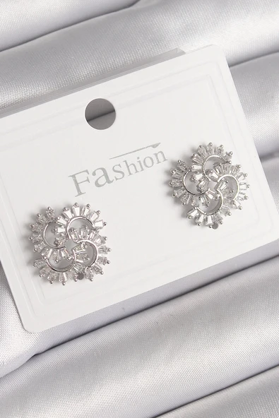 CEYLAN ADAM Pirinç Gümüş Renk Zirkon Taşlı Yonca Model Kadın Küpe ürün görseli 1