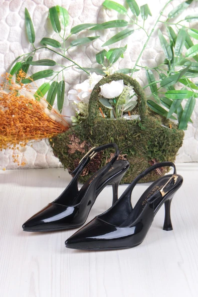 Fort 3670 Uraz Rugan Toka Detaylı Arkası Açık Önü Kapalı Topuklu Kadın Ayakkabı - Resim 6