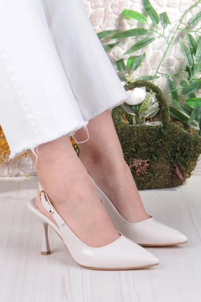 Fort 3670 Uraz Rugan Toka Detaylı Arkası Açık Önü Kapalı Topuklu Kadın Ayakkabı - Resim 8