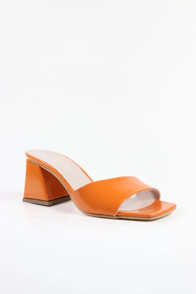 Assortie RENKLİ KALIN TOPUKLU TERLİK 6CM - 2