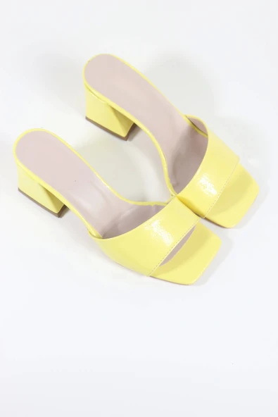 Assortie RENKLİ KALIN TOPUKLU TERLİK 6CM - 2