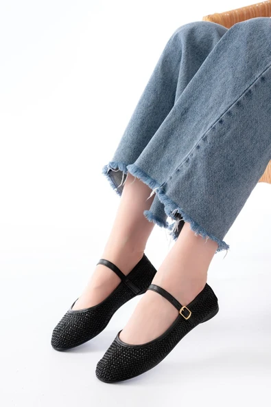 7432 Siyah Fileli Toka Detaylı Günlük Kadın Babet - 2