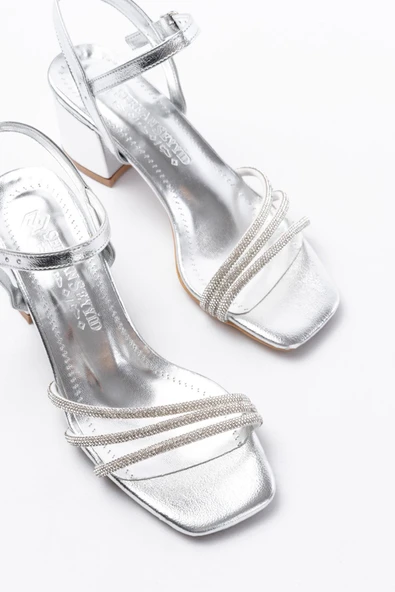 S-889 Platin 3 Bantlı Topuklu Kadın Ayakkabı - 8