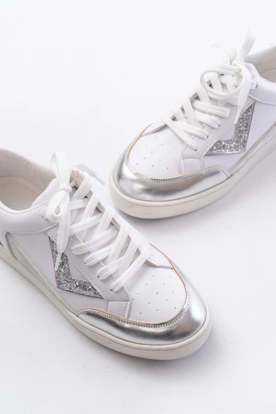 SV-01 Beyaz Leopar Desenli Bağcıklı Kadın Spor Ayakkabı - 10