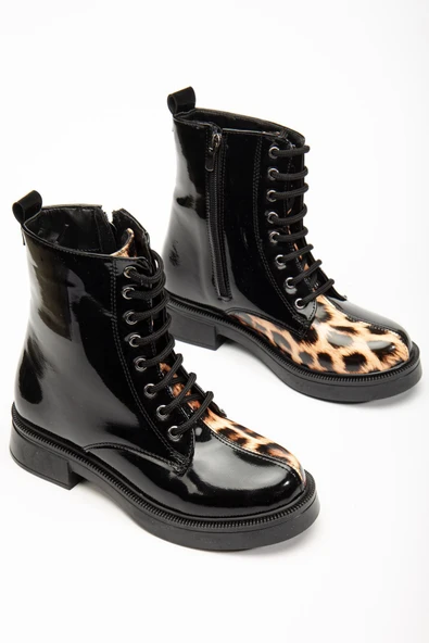 02-3055 Siyah Rugan Leopar Bağcıklı Fermuarlı Günlük Kadın Bot