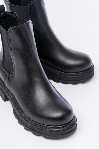 745-2137 Siyah Kalın Taban Lastikli Günlük Kadın Bot - 3