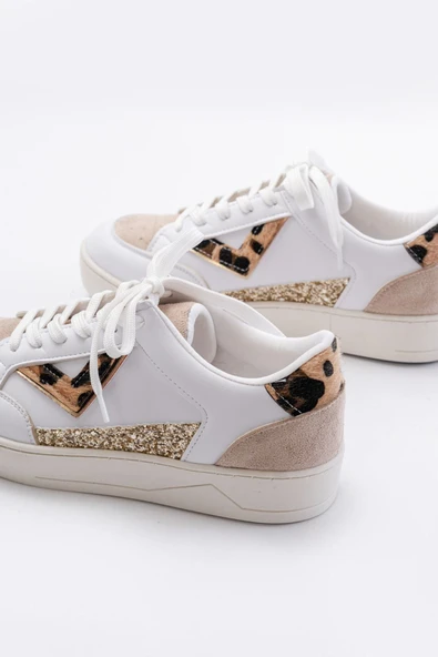 SV-01 Beyaz Leopar Desenli Bağcıklı Kadın Spor Ayakkabı - 5