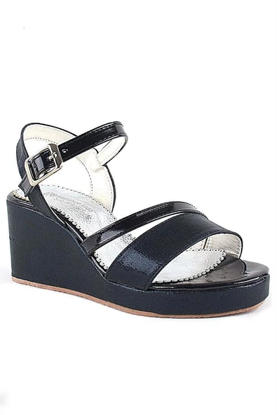 Aurora Siyah Kız Çocuk Dolgu Topuklu Ayakkabı ürün görseli