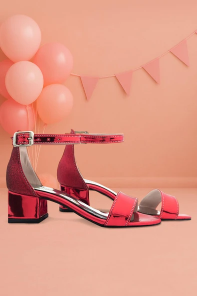 Elsa Kırmızı Aynalı Kalın Topuklu Kız Çocuk Abiye Ayakkabı ürün görseli