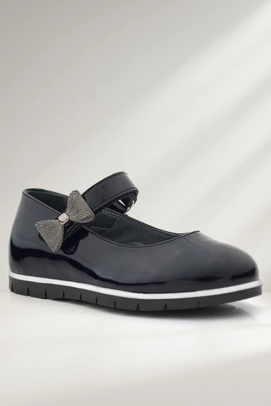 Rakerplus Hakiki Deri Siyah Rugan Kurdele Detaylı Kız Çocuk Babet ürün görseli