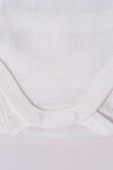 Uzun Kol Kundaklı Body Kare Desen Klimalı Kumaş Beyaz - Resim 4