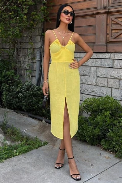 Göğsü Aksesuarlı Önü Yırtmaçlı Elbise 2899 ürün görseli