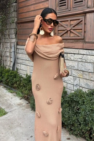 Eteği Gül Detay Madonna Yaka Elbise 2863 - Resim 2