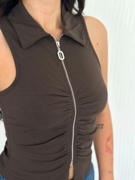 Yakalı Tam Fermuarlı Kolsuz Bluz - Kahverengi ürün görseli