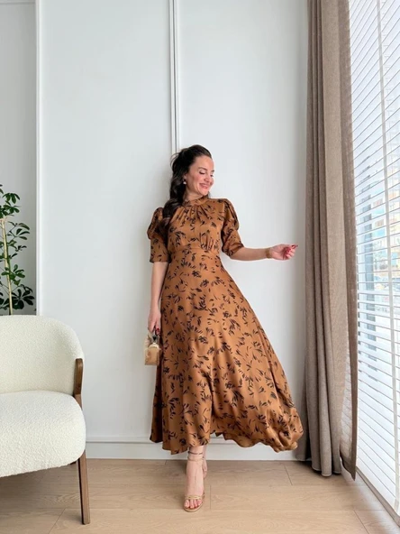 Moccah Yakası Bağlama Detaylı Elbise ürün görseli