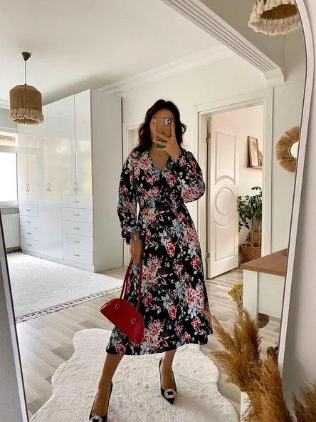 Kadın Uzun Kollu Kruvaze Yaka Beli Lastikli Yandan Yırtmaçlı Desenli Dalgıç Elbise - 8