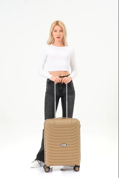 Keo-Plus Gold Kabin Boy Silikon Kırılmaz PP Valiz ürün görseli