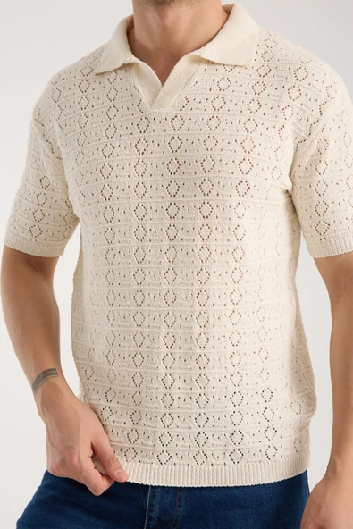 Erkek Polo Yaka Geometrik Desen Dokulu Krem Kısa Kollu Triko Tişört ürün görseli