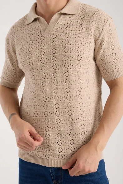 Erkek Polo Yaka Geometrik Desen Dokulu Bej Kısa Kollu Triko Tişört ürün görseli