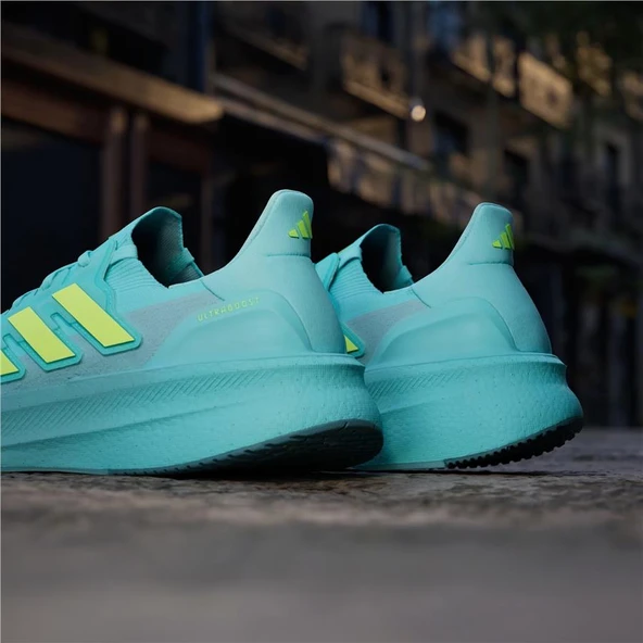 ULTRABOOST 5 - 8