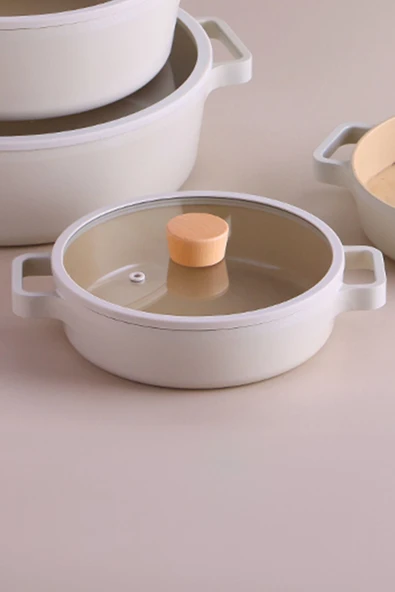 Fika Cam Kapaklı Alüminyum Sahan 22Cm Bej