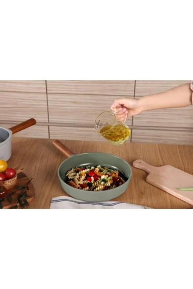 Fika Gri Döküm Alüminyum 7 Parça Tencere Seti 22-24 Tencere 18 Sütlük 24 Tava - 7