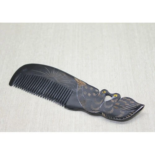 Kemik Tavuskuşu Tarak Model 4 ürün görseli