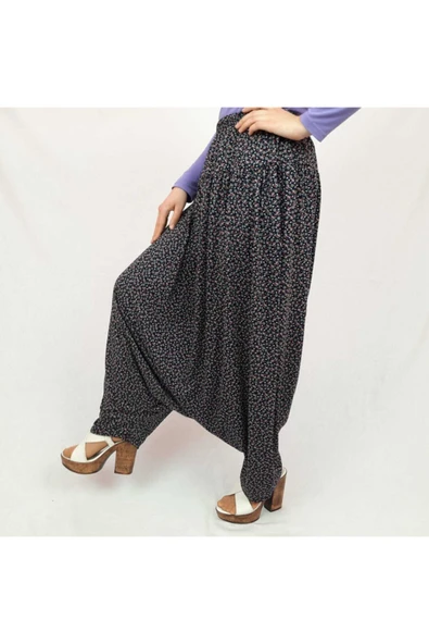 ÖZÖZKANLAR Kadın Çiçekli Menekşe Aşağıdan Ağlı Hoby Şalvar ürün görseli