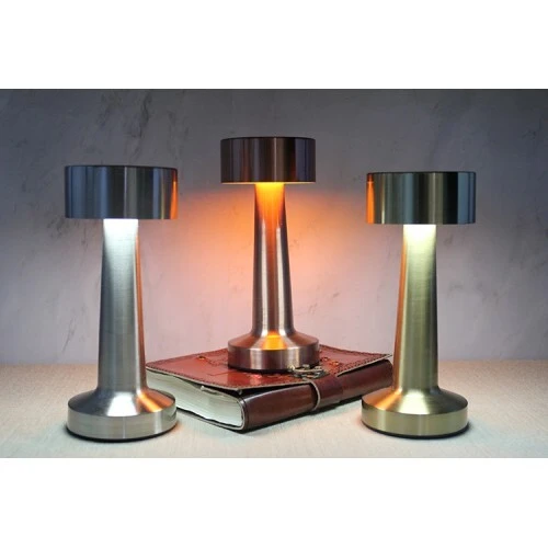 Masaüstü Dokunmatik Ledli Lamba Model 3 ürün görseli