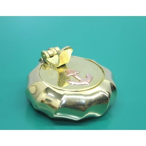 Pirinç Çapalı Kapaklı Küllük 5 Cm ürün görseli