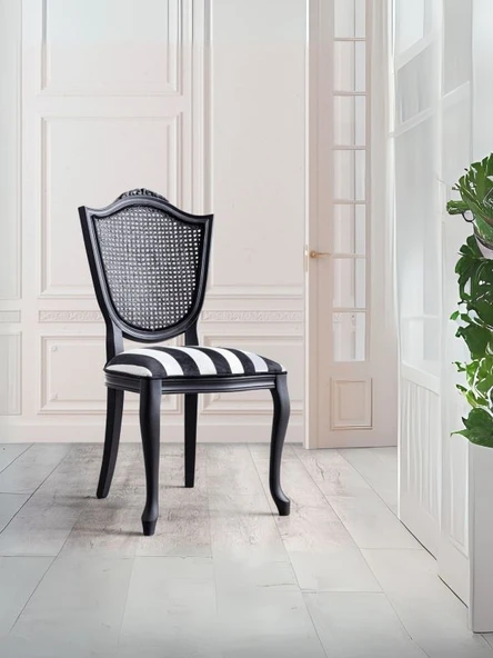 Kupa Ahşap Oymalı Sandalye ürün görseli