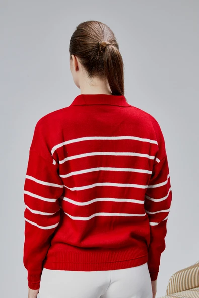 Kadın Polo Yaka Oversize Çizgili 4 Düğmeli Triko Kazak Kırmızı - Resim 4