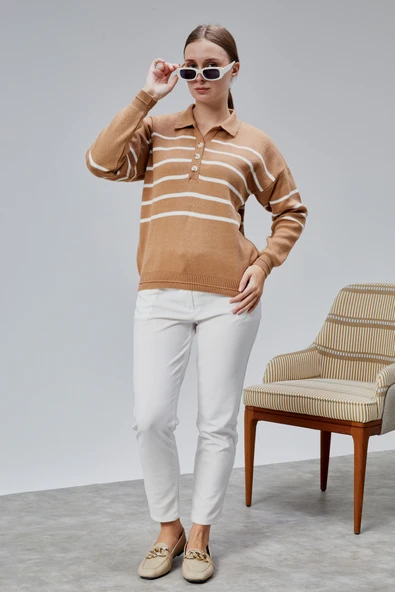 Kadın Polo Yaka Oversize Çizgili 4 Düğmeli Triko Kazak Vizon - Resim 5