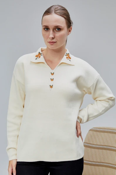 Kadın Polo Yaka Oversize Çiçek Nakışlı Triko Kazak Ekru - Resim 7
