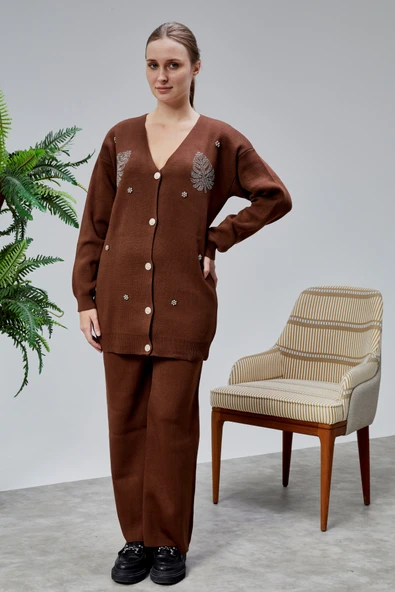 Kadın Triko Takım Taşlı Standart Beden Kahverengi - Resim 3