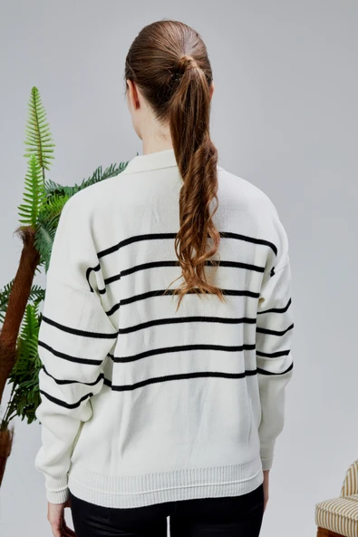 Kadın Polo Yaka Oversize Çizgili 4 Düğmeli Triko Kazak Ekru - 3