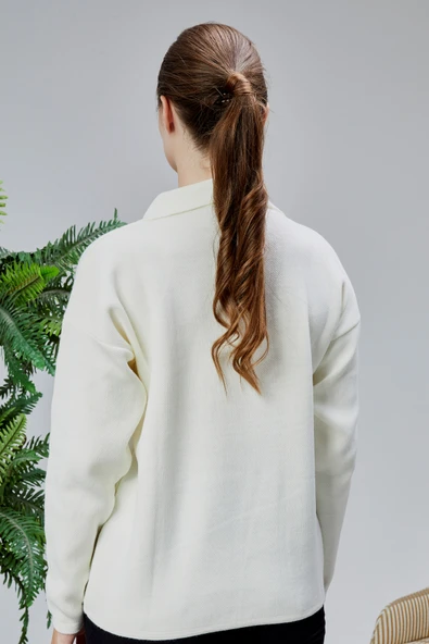 Kadın Polo Yaka Oversize Çiçek Nakışlı Triko Kazak Ekru - Resim 4