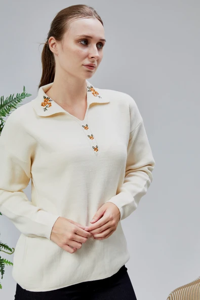 Kadın Polo Yaka Oversize Çiçek Nakışlı Triko Kazak Ekru - Resim 10