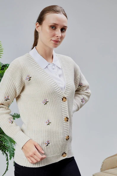 Lugmo Kadın Triko Hırka Çiçek Nakışlı Standart Beden Ten ürün görseli