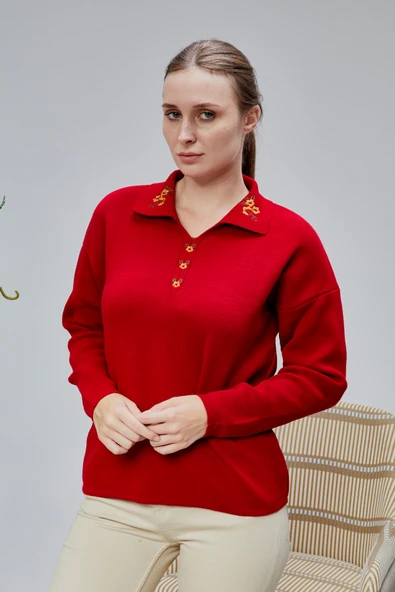 Kadın Polo Yaka Oversize Çiçek Nakışlı Triko Kazak Kırmızı ürün görseli