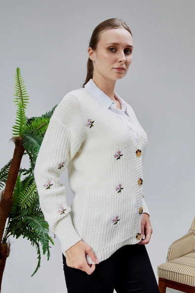 Lugmo Kadın Triko Hırka Çiçek Nakışlı Standart Beden Ten - Resim 12